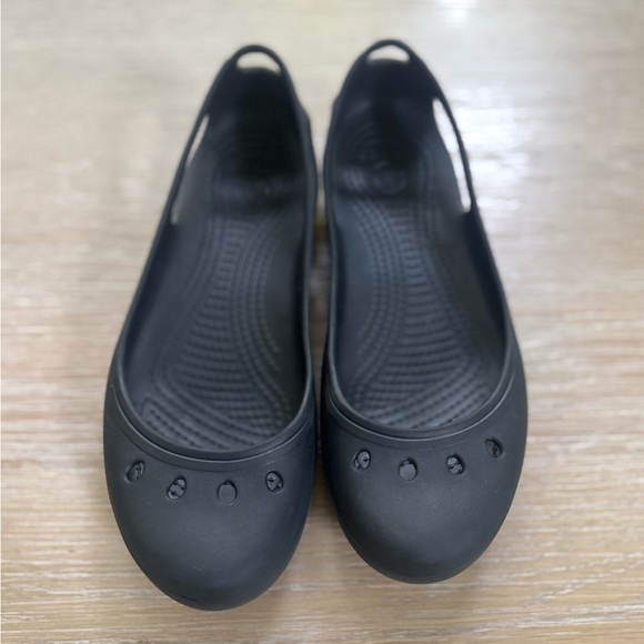 Crocs Kadee women’s black rubber ballet flats slip on shoes size 8 - Picture 2 of 6